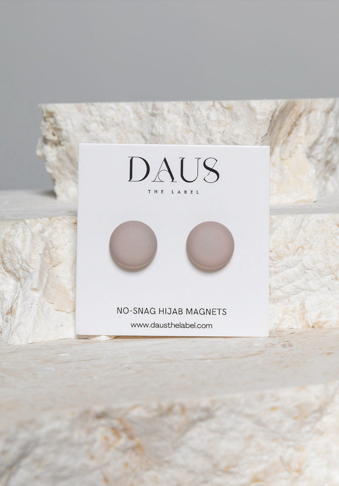 Beige No-Snag Magnets