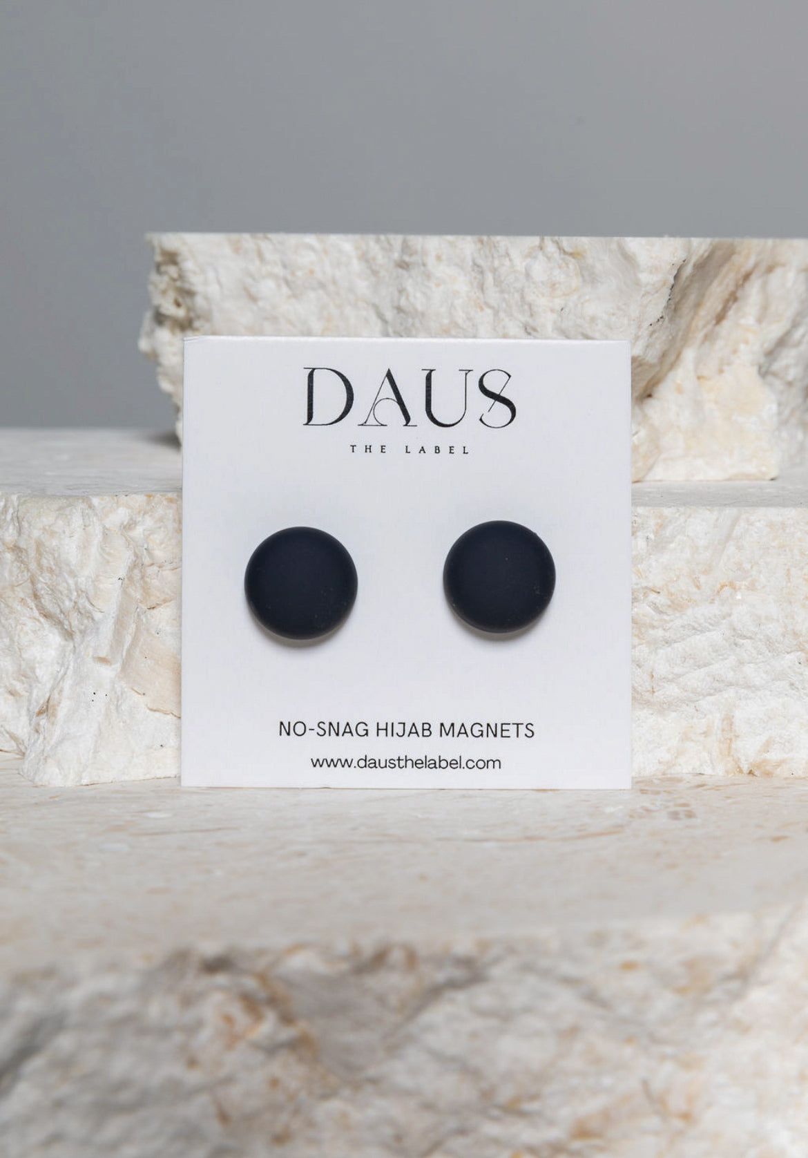 Black No-Snag Magnets