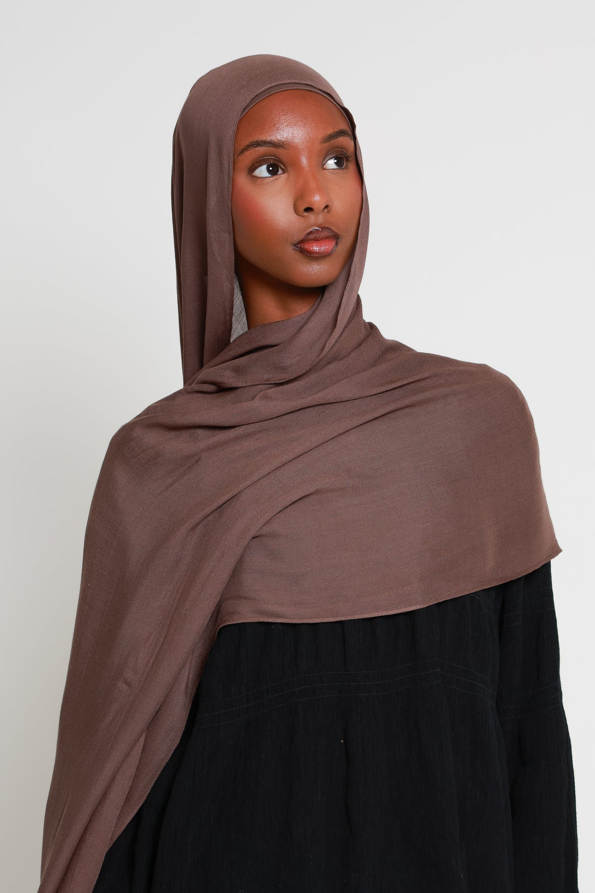Deep Woody - Modal Hijab