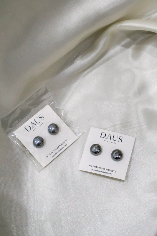 Metallic Black No-Snag Magnets