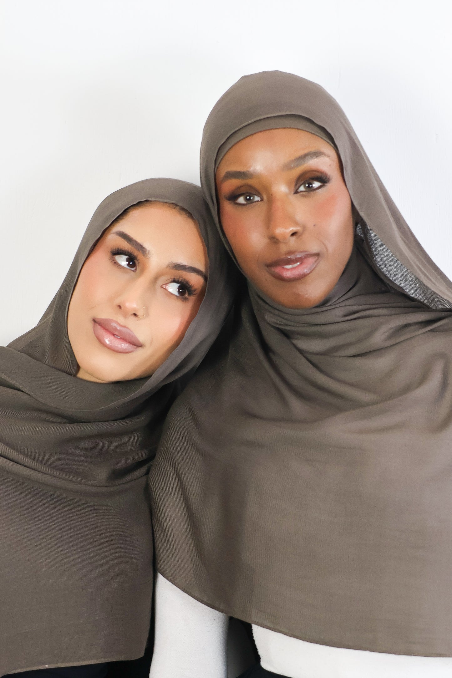 Deep Woody - Modal Hijab